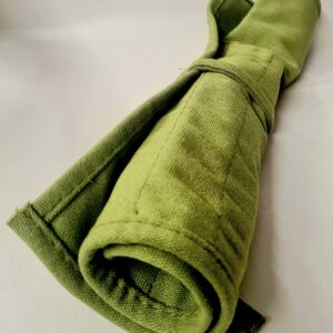 مقلمة قماش خضراء